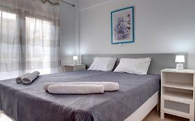 Achilleas Apartments